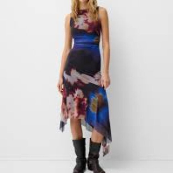 Bershka Floral Asymmetrical Dress - Picture 1 of 5